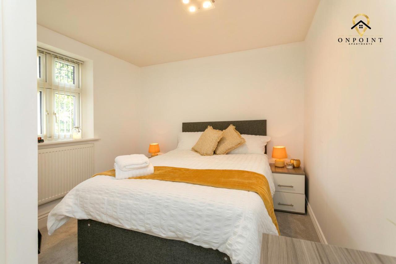 ✰Onpoint -Large 2 Bedroom Apt With Parking!✰ นอตติงแฮม ภายนอก รูปภาพ
